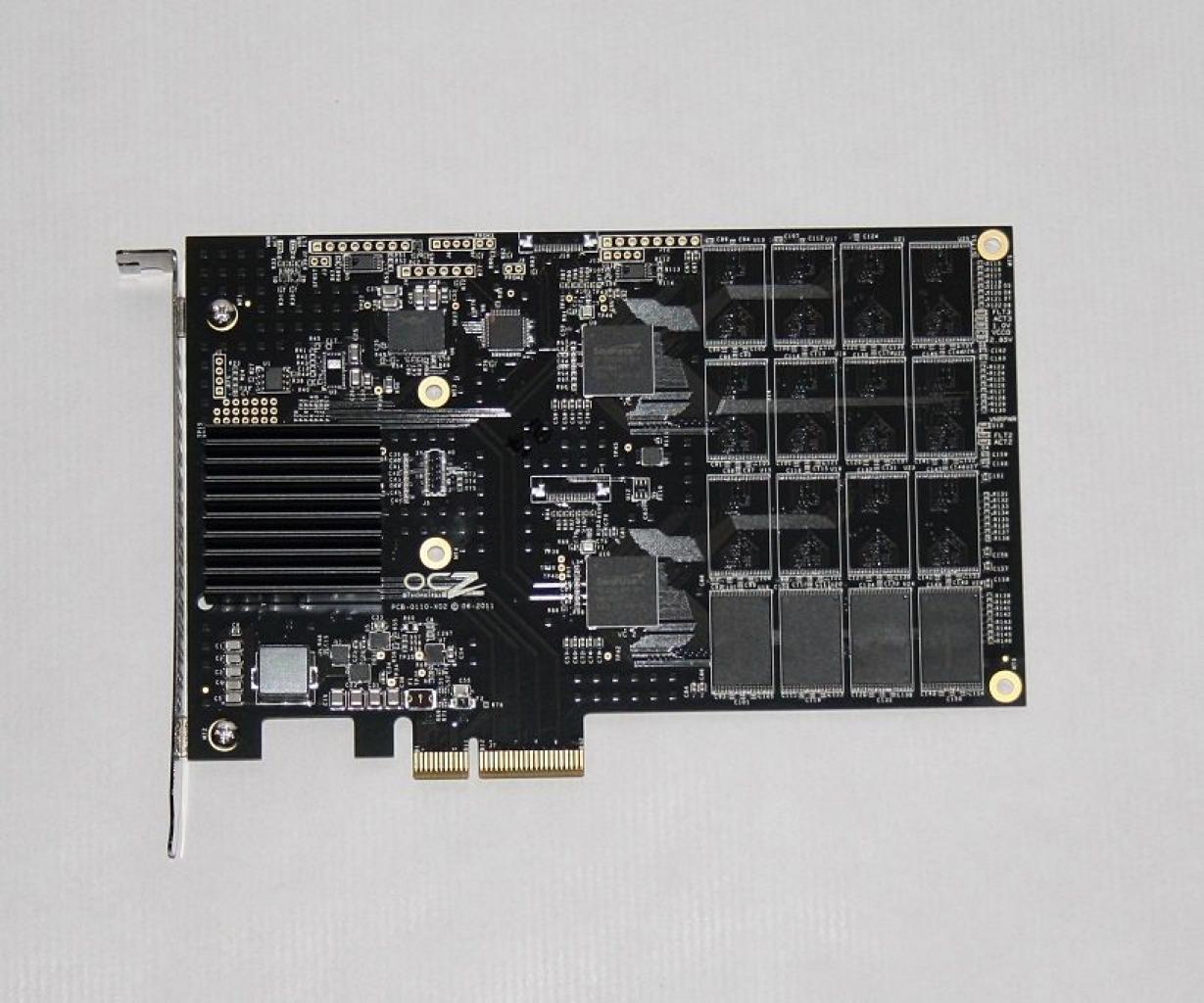 [24/04/2013] OCZ Revodrive 3 (Foto von XE85) (4)