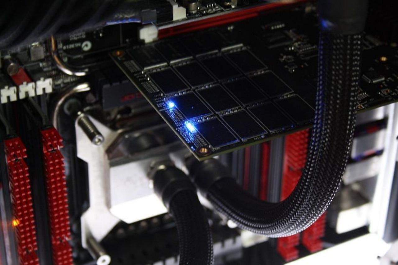 [24/04/2013] OCZ Revodrive 3 (Foto von XE85) (7)