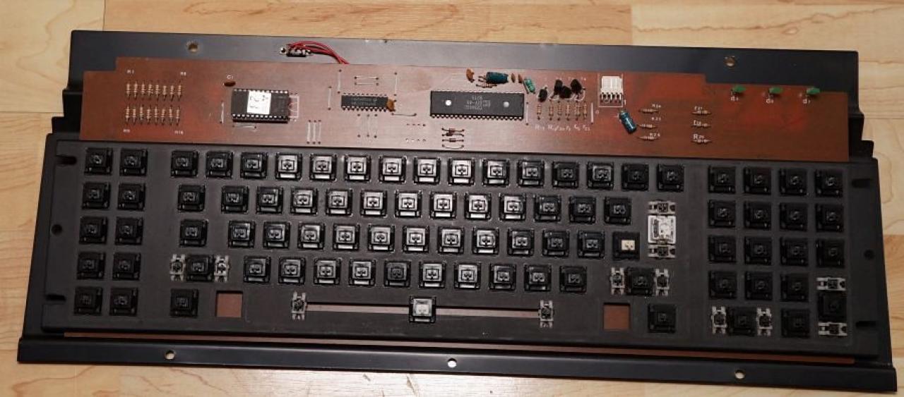 [12/04/2013] Update vom 14.04.: Tastatur nimmt ein Bad, darauf tippte man in den 80ern (4)