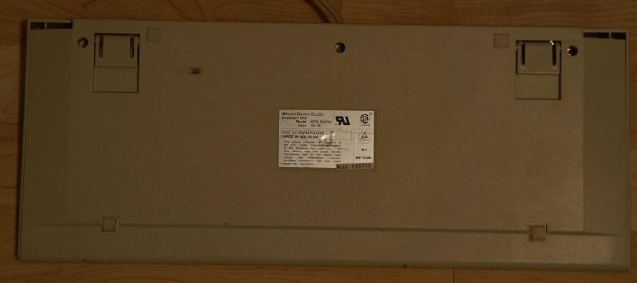 [12/04/2013] Update vom 14.04.: Tastatur nimmt ein Bad, darauf tippte man in den 80ern (38)