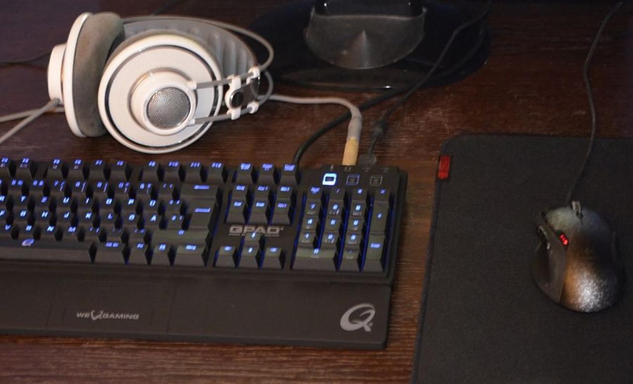 [12/04/2013] Update vom 14.04.: Tastatur nimmt ein Bad, darauf tippte man in den 80ern (43)