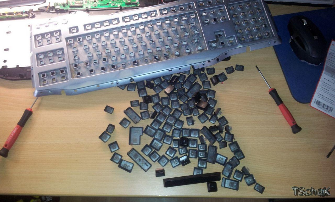 [12/04/2013] Update vom 14.04.: Tastatur nimmt ein Bad, darauf tippte man in den 80ern (46)