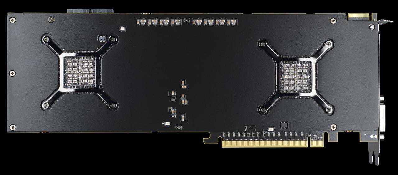[22/04/2013] Radeon HD 7990 (Malta): Rückseite inklusive Backplate 