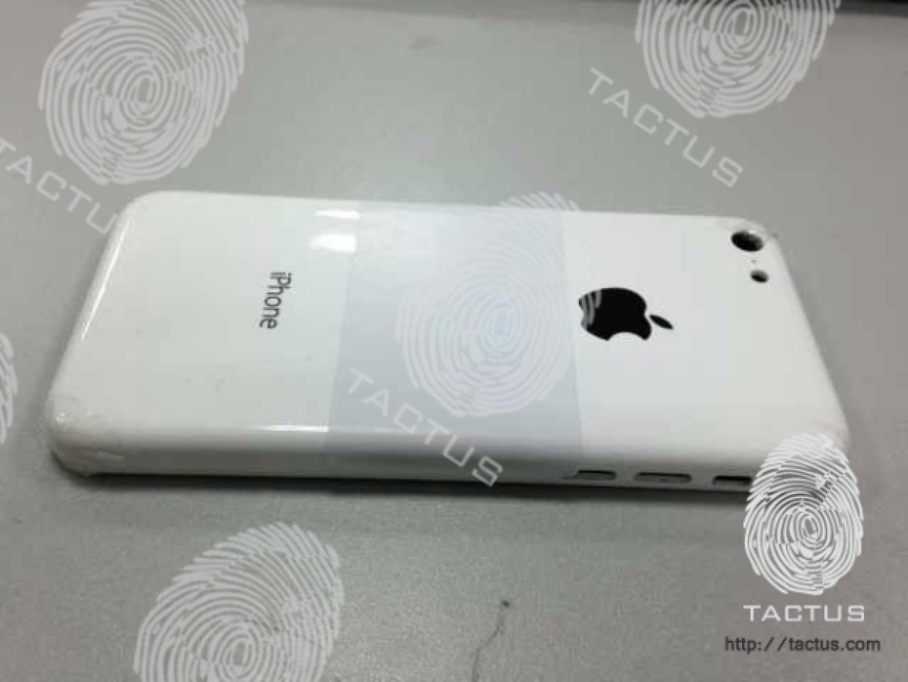 [23/04/2013] iPhone 5S: Foto der Budget-Version zeigt Kunststoff-Rückseite