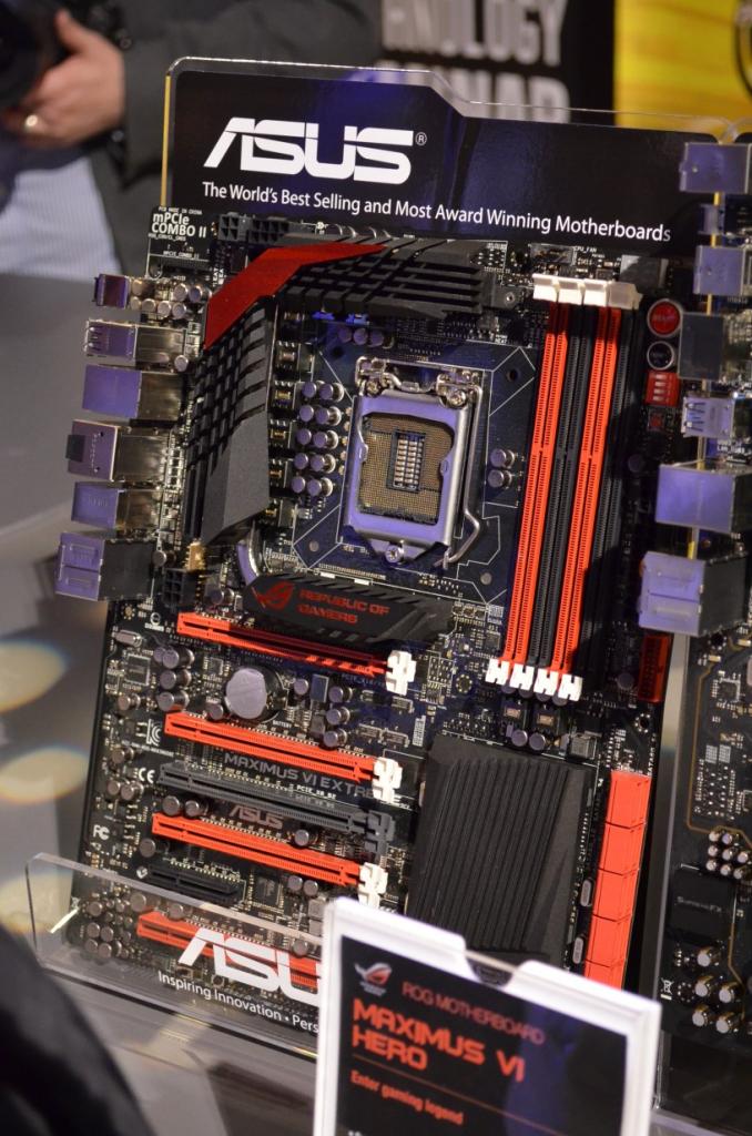 [15/05/2013] Asus Maximus VI Extreme 01