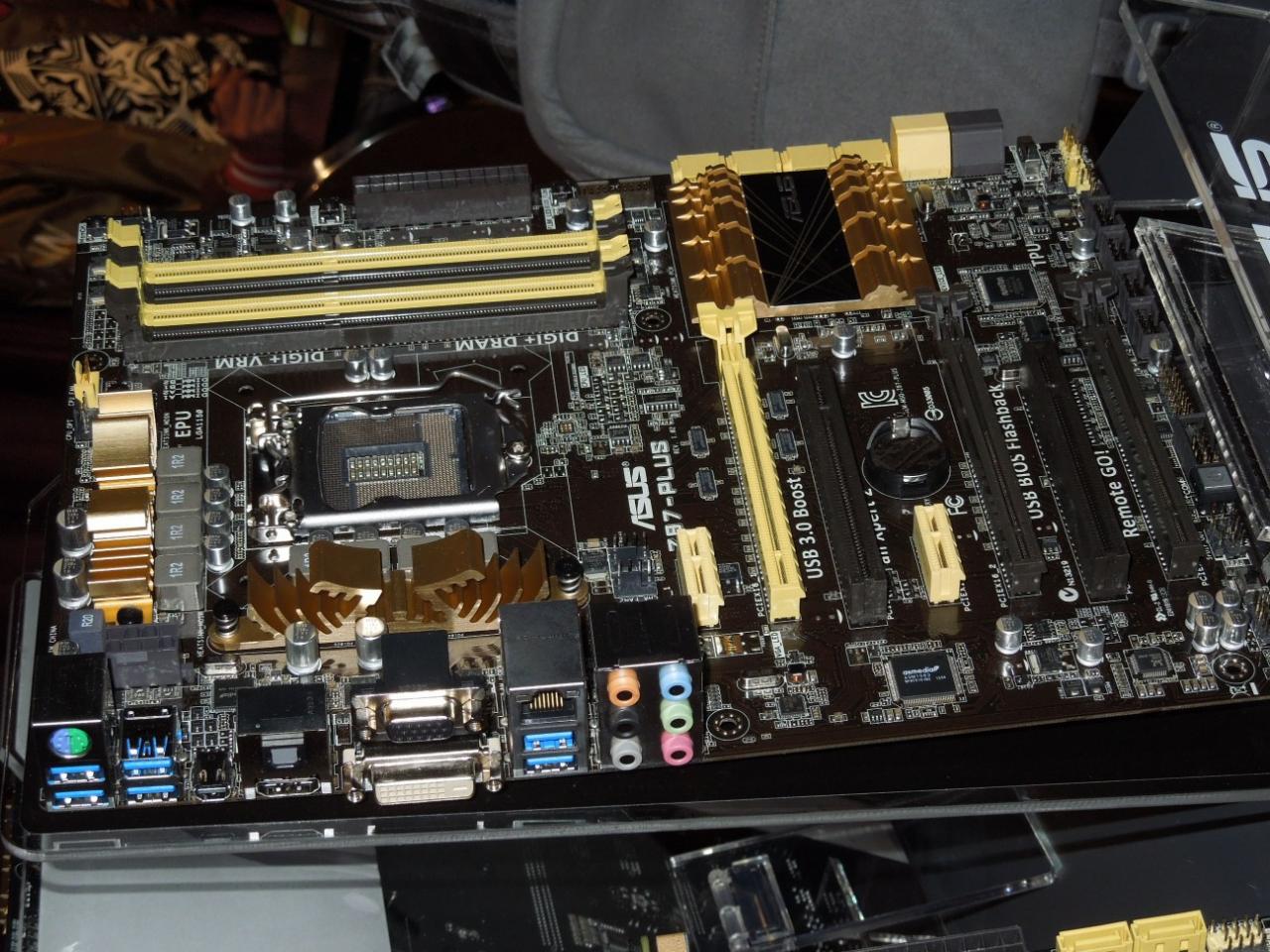 [15/05/2013] Asus Z87 Plus 05