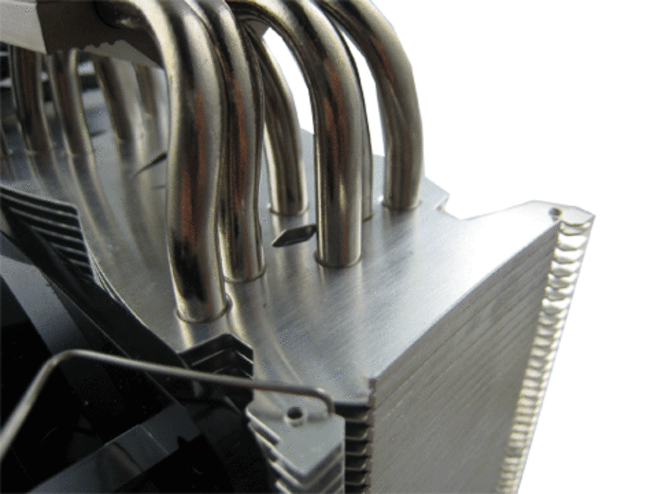[21/05/2013] Gelid zeigt neuen Slim-CPU-Kühler Rev. 2 GX-7 (3)