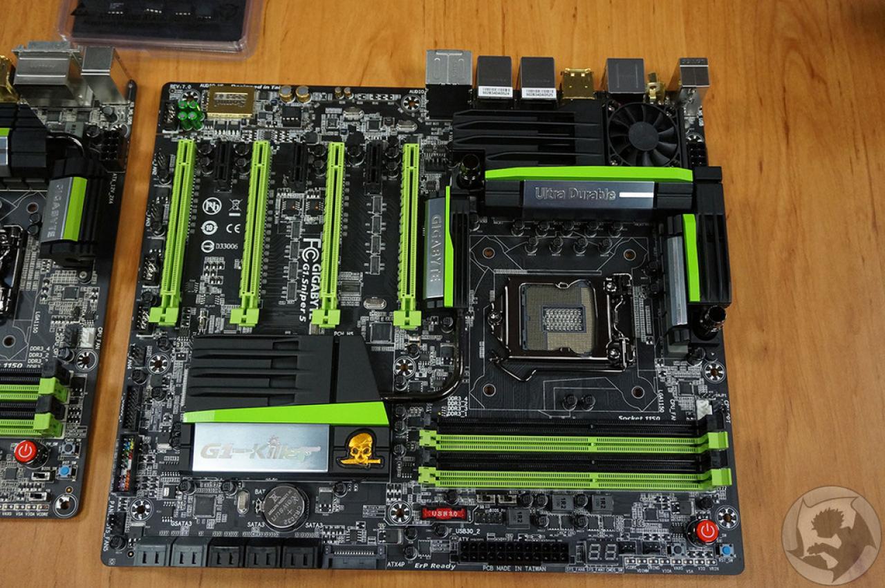 [02/05/2013] Erste Fotos von Gigabytes Modellen G1 Sniper 5 und G1 Sniper M5. (5)