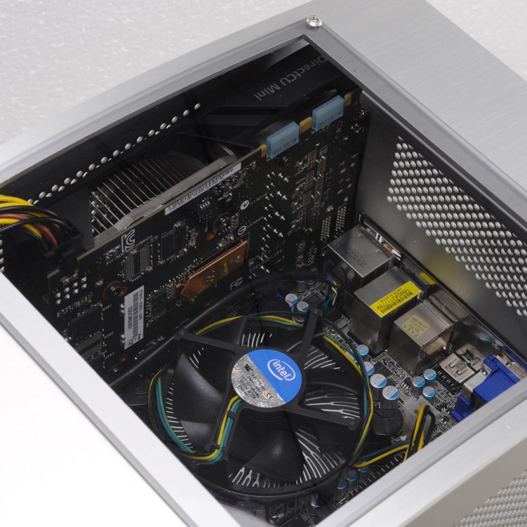 [14/05/2013] Lian Li PC-Q30 zeigt, was man hat: Besonders außergewöhnliches Gehäusedesign (27)