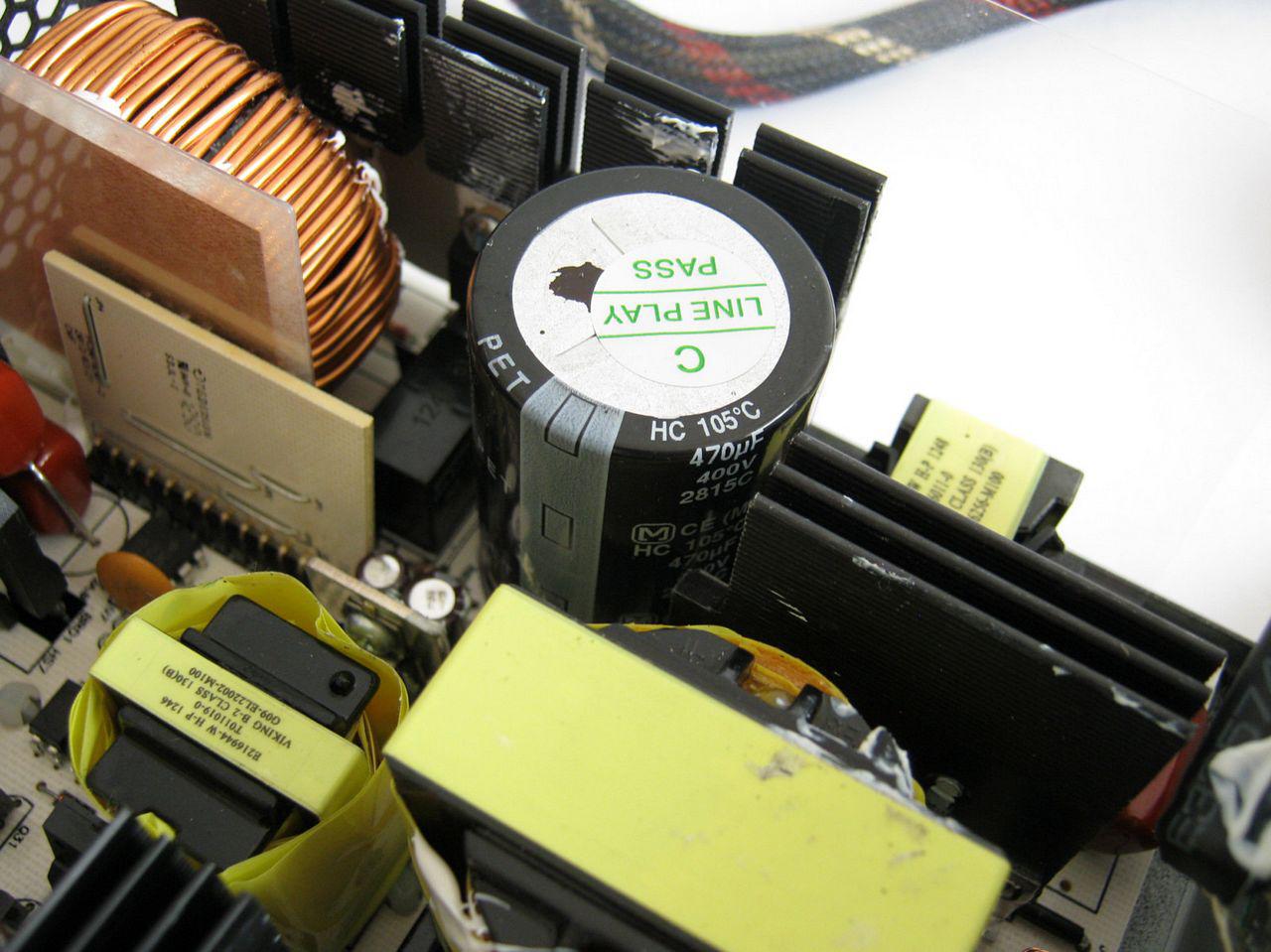 [31/05/2013] Enermax Revolution 87+ (12)