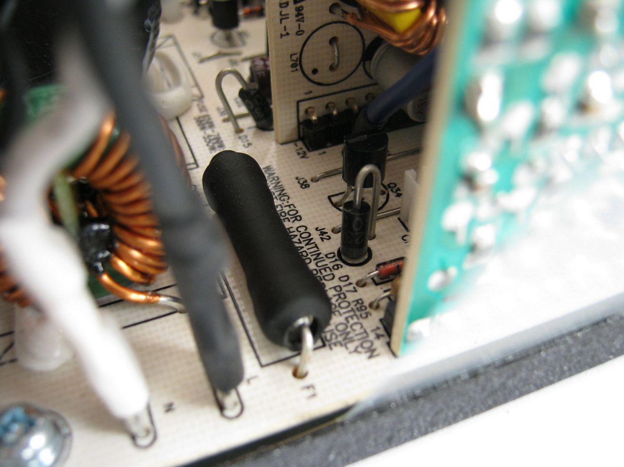 [31/05/2013] Enermax Revolution 87+ (16)
