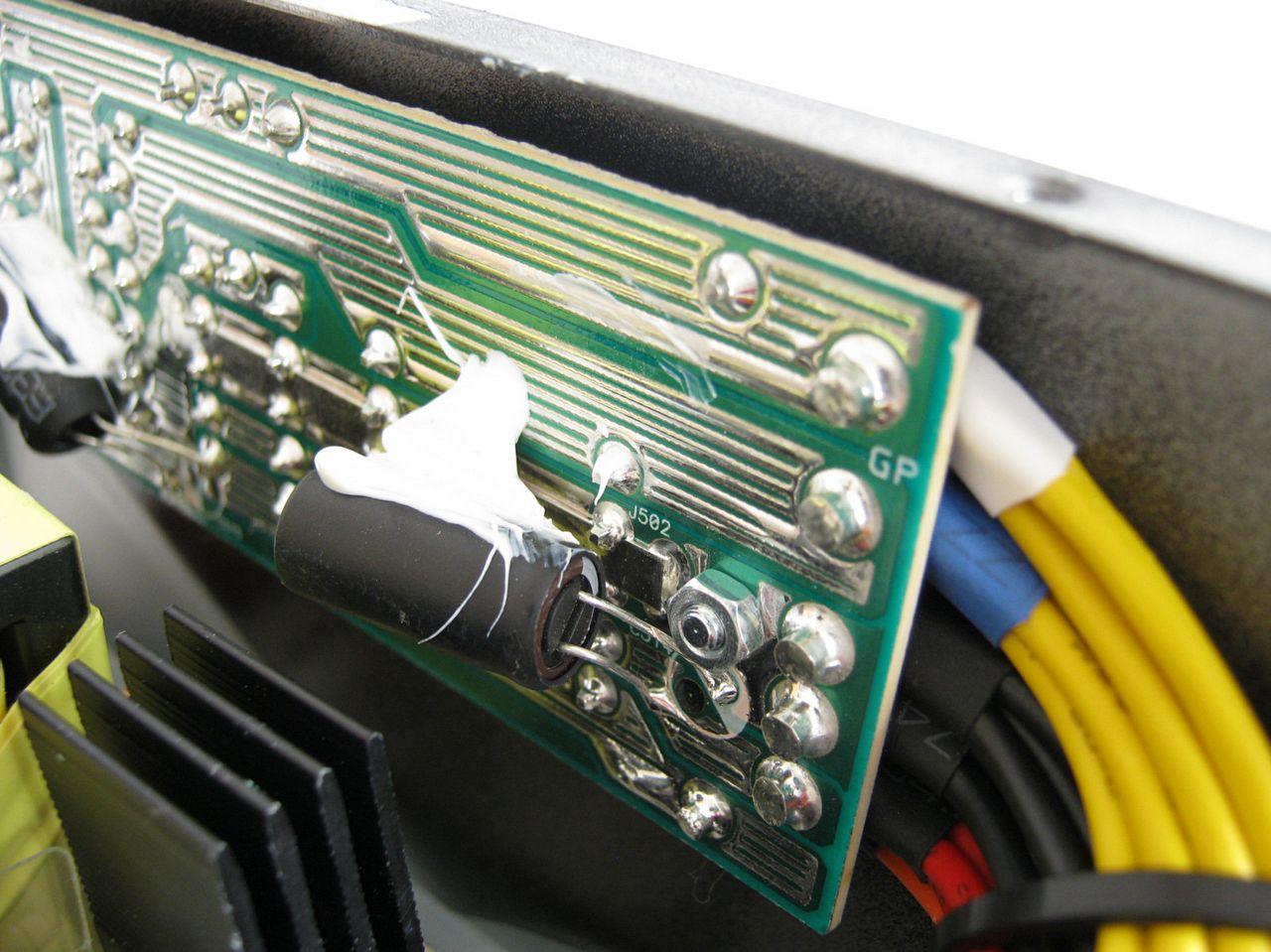 [31/05/2013] Enermax Revolution 87+ (22)