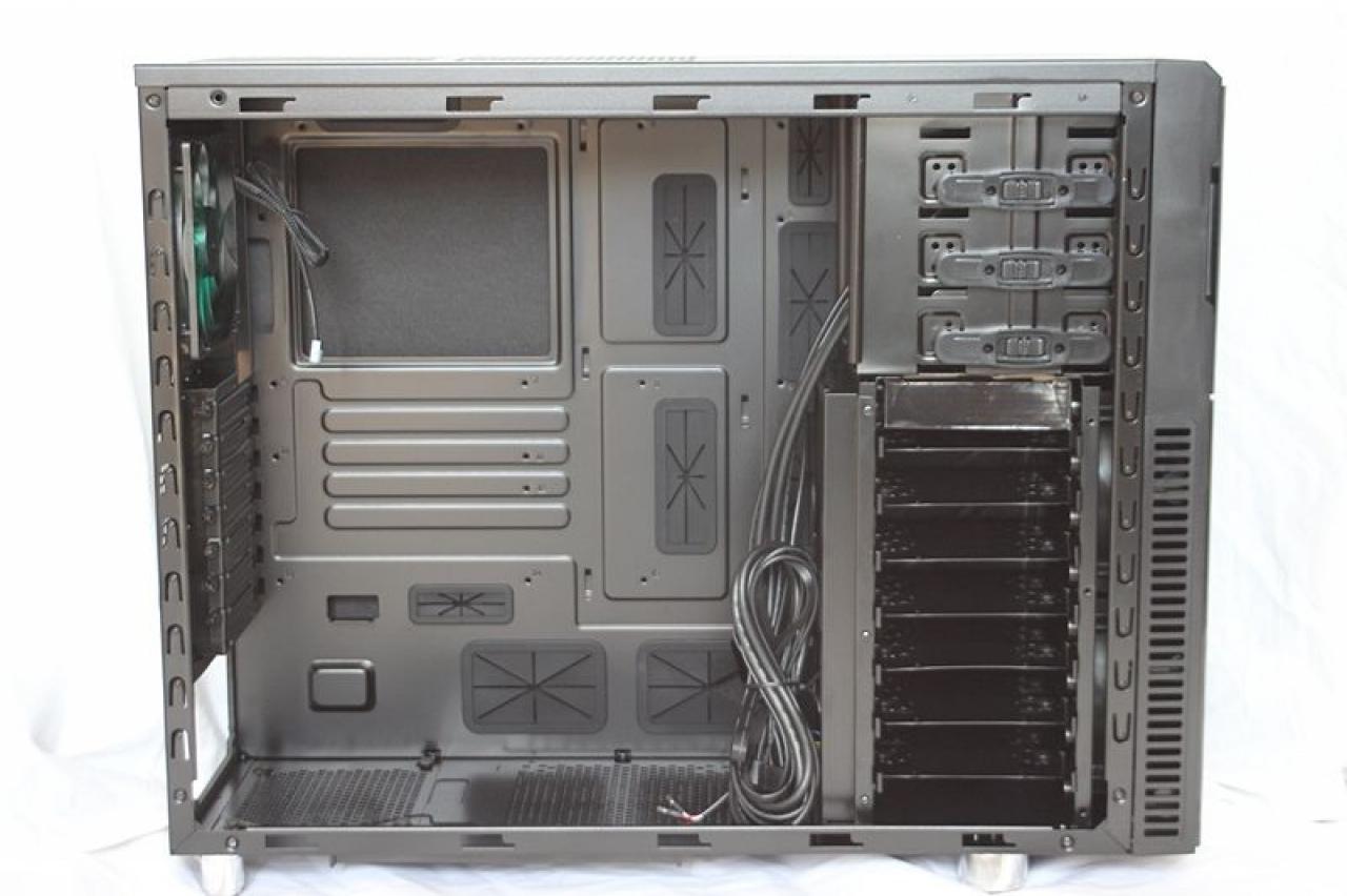 [16/05/2013] Nanoxia Deep Silence 2: Test des Midi-Towers im PCGHX-Forum (9)