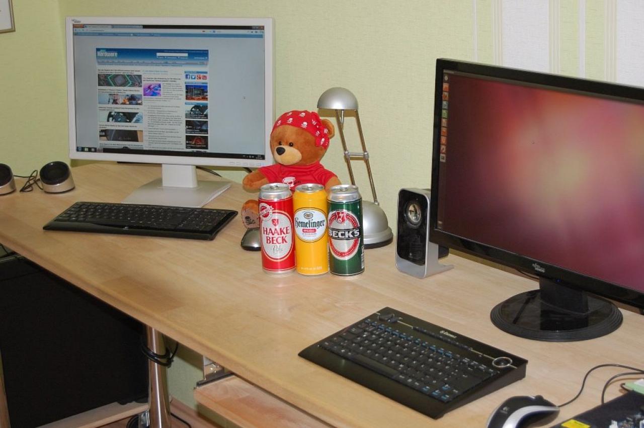 [31/05/2013] Update vom 02.06. mit neuen Schreibtischen (9)