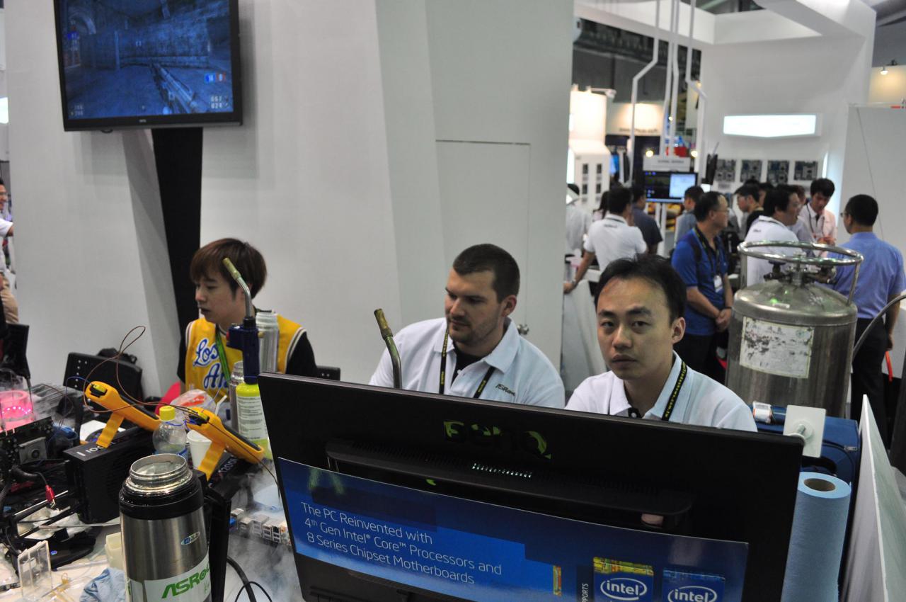 [10/06/2013] DDR3-4286: Neuer Weltrekord auf der Computex aufgestellt (6)