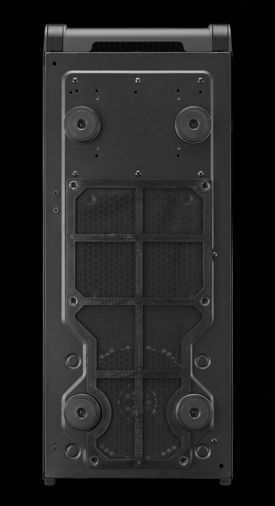 [27/06/2013] Bitfenix zeigt das Midi-Gehäuse Ronin (5)