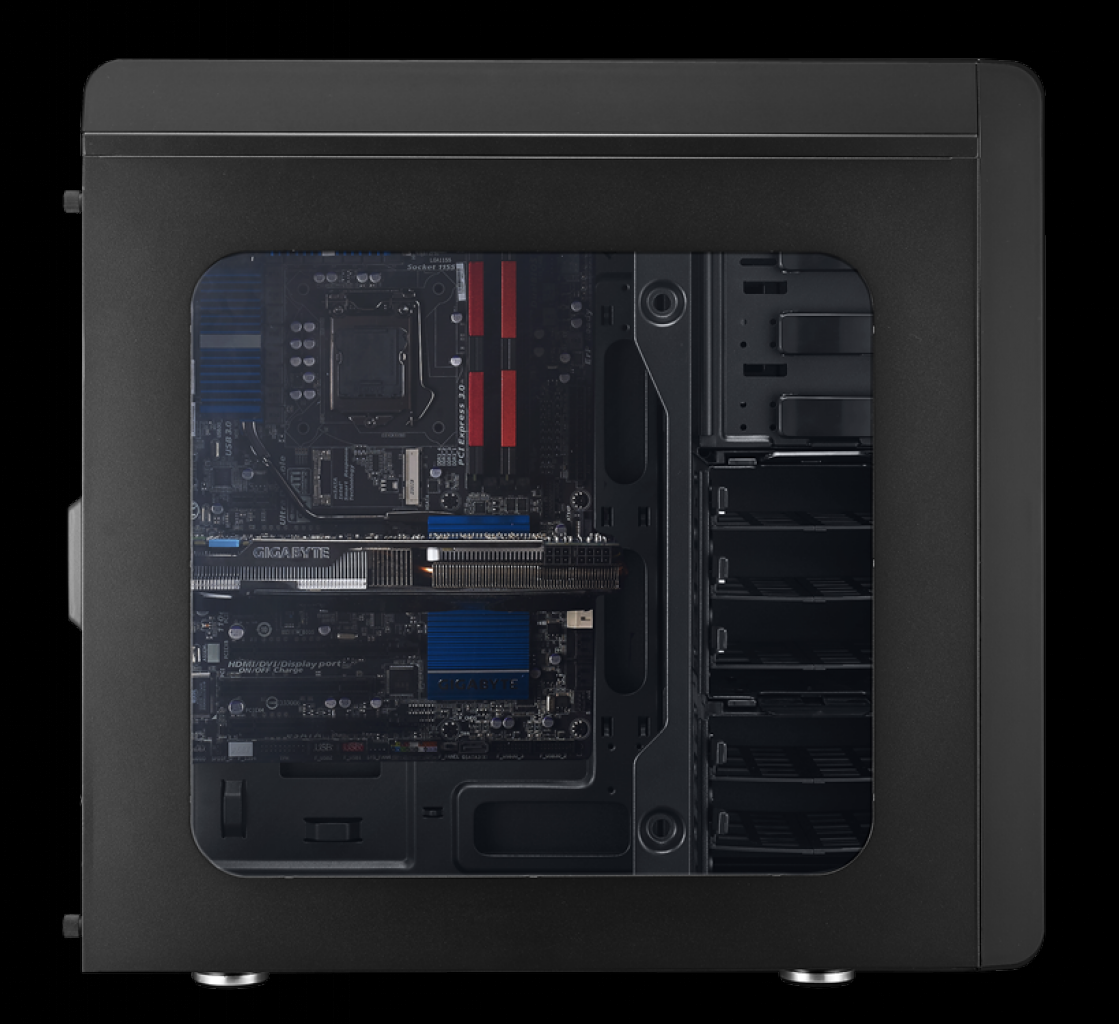 [27/06/2013] Bitfenix zeigt das Midi-Gehäuse Ronin (9)
