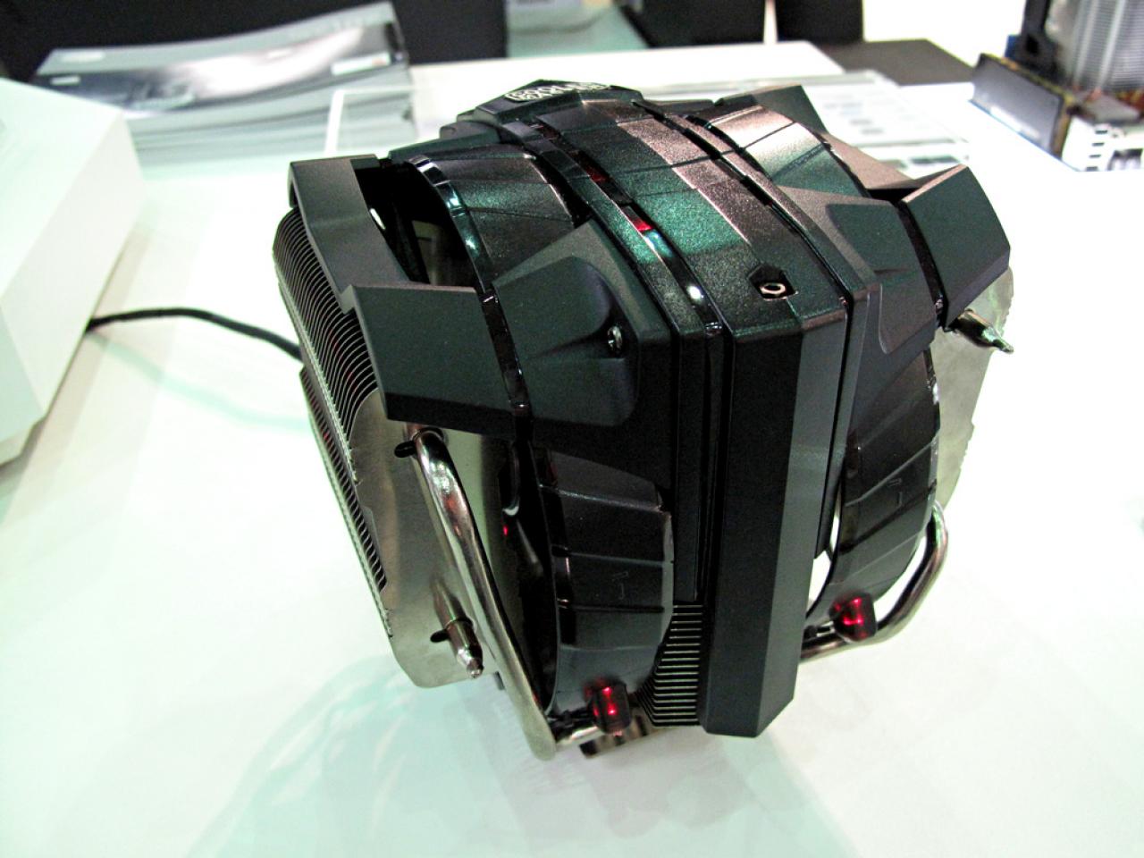 [09/06/2013] Coolermaster zeigt CPU-Kühler V8 GTS und Nepton-Kompakt-Wasserkühlung (1)