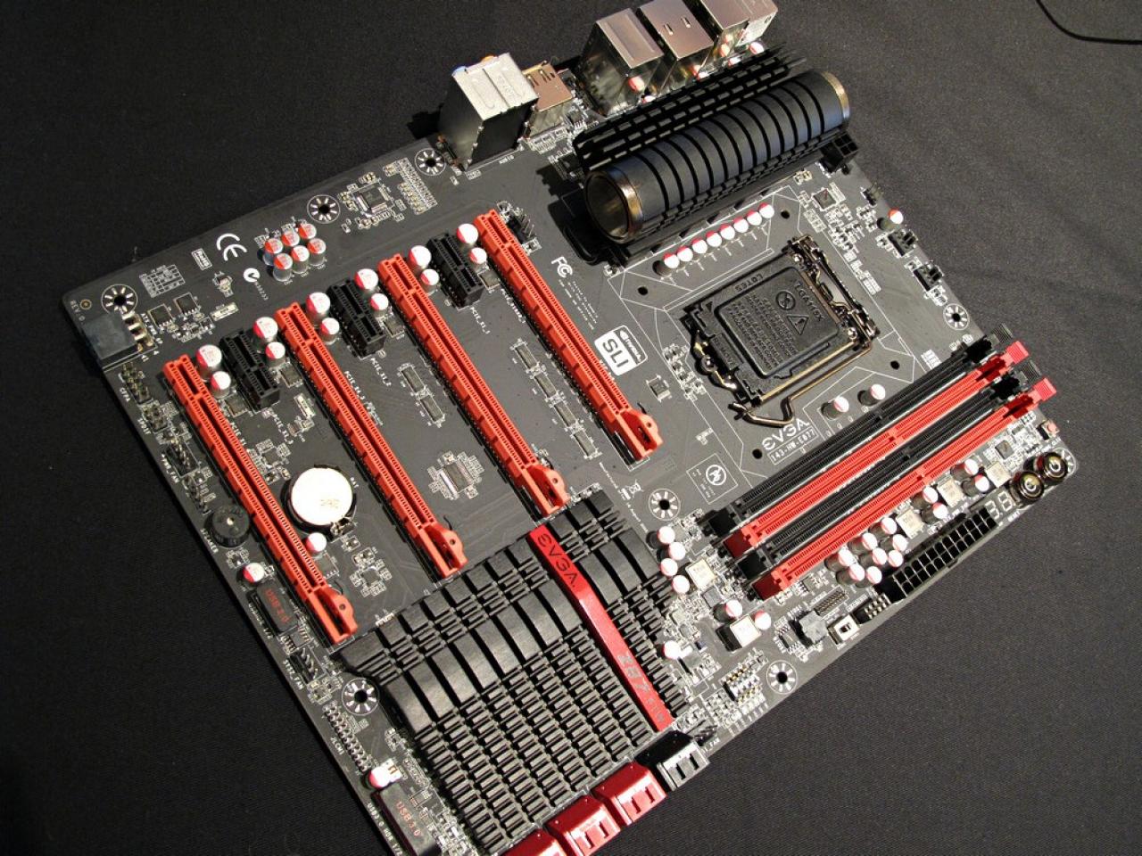 [05/06/2013] EVGA Haswell Boards 06