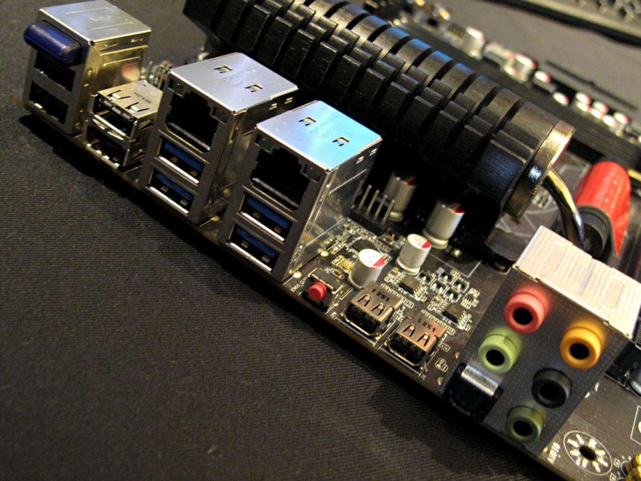 [05/06/2013] EVGA Haswell Boards 07