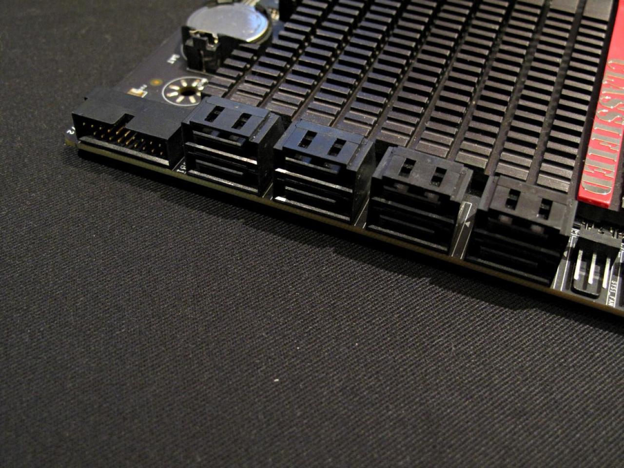 [05/06/2013] EVGA Haswell Boards 08