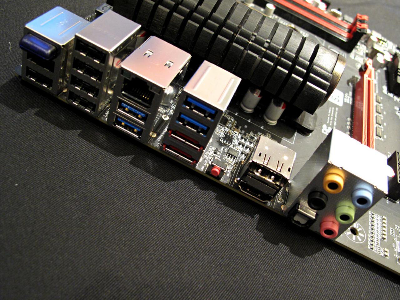 [05/06/2013] EVGA Haswell Boards 11
