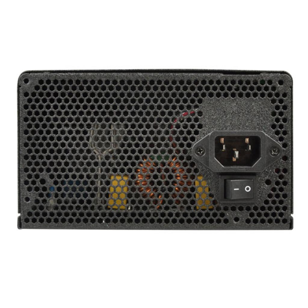 [19/06/2013] EVGA zeigt das Netzteil Supernova 1300 G2 (7)