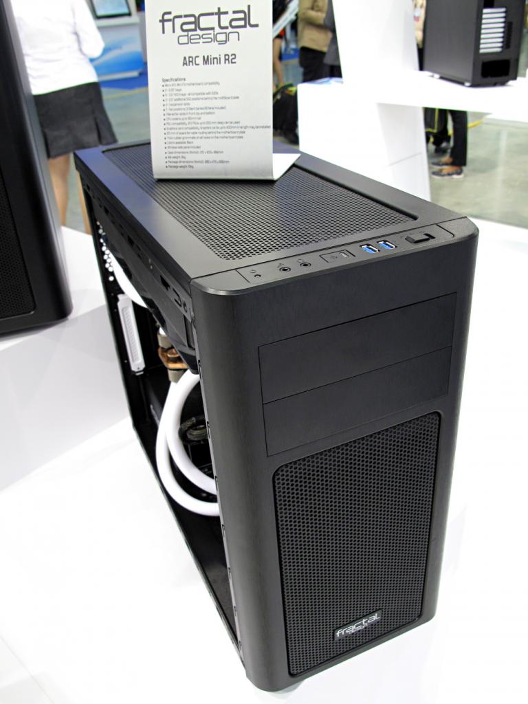 [09/06/2013] Fractal Design zeigt neue Gehäuse: Arc XL, Arc Mini R2 und Node 304 in weiß (9)