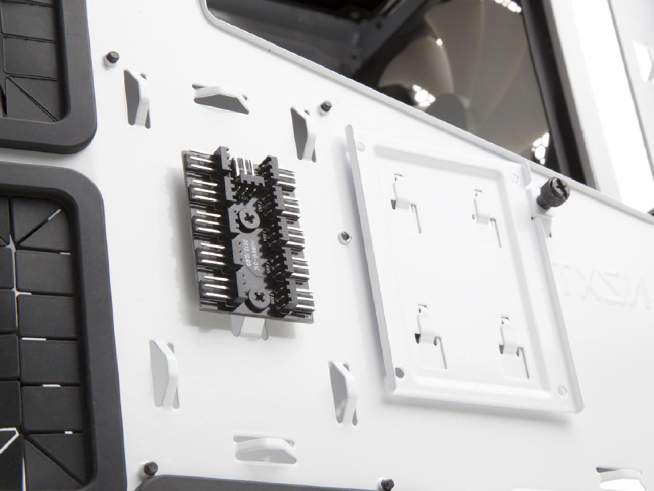[04/06/2013] Neuer Anschliff für das Phantom: NZXT mit dem Phantom 530 (5)
