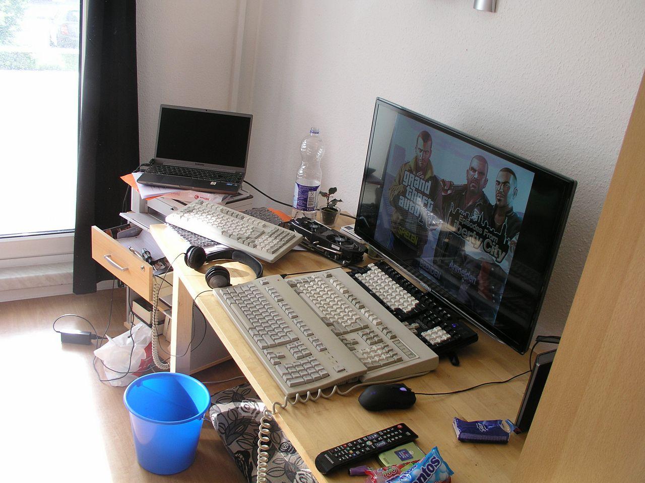 [14/06/2013] Update vom 17.06.: Lackierte Modding-Maus mit Schwanz und Höckern (42)