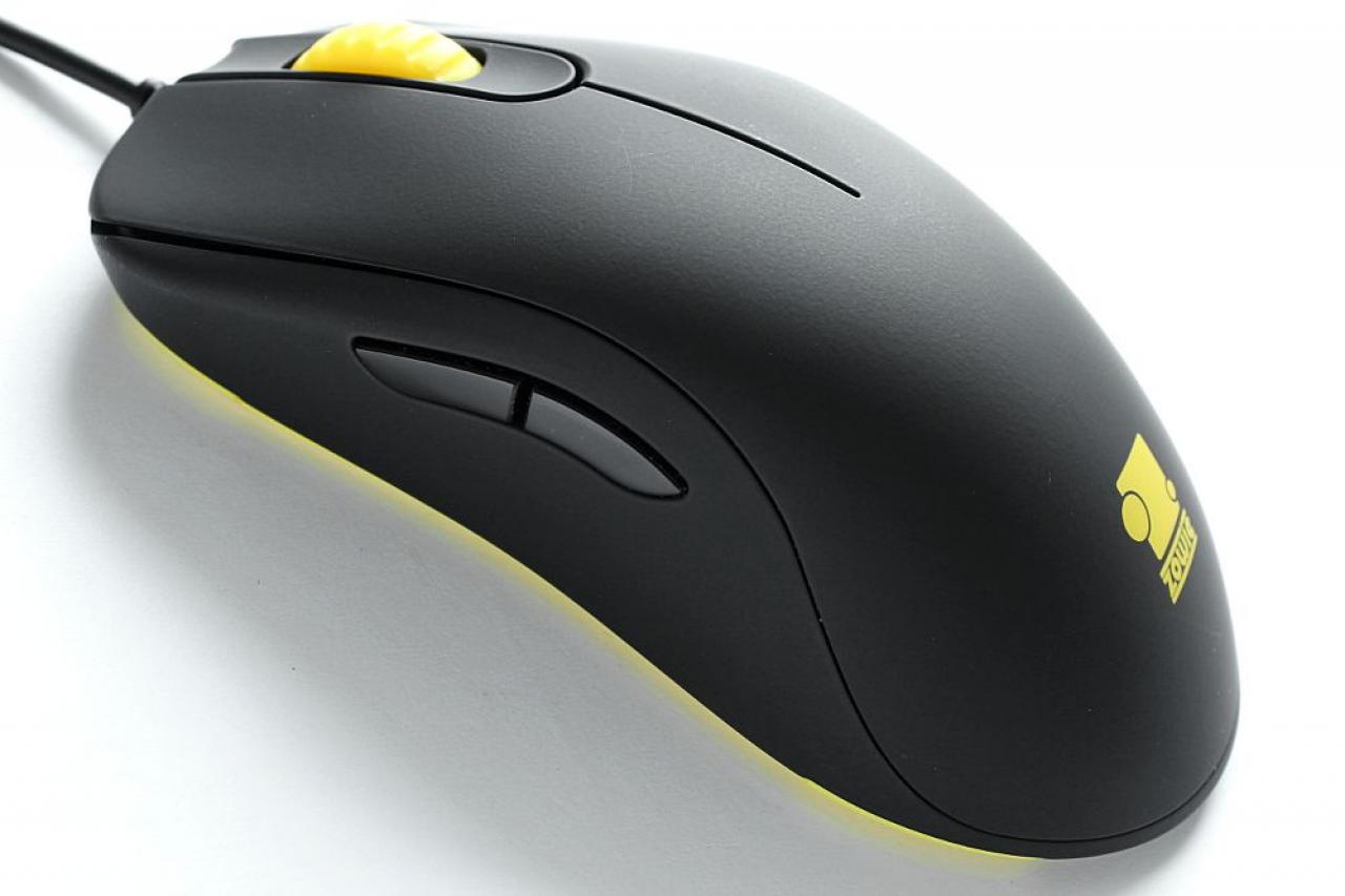 [14/06/2013] Update vom 17.06.: Lackierte Modding-Maus mit Schwanz und Höckern (49)