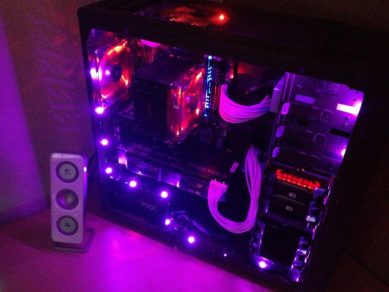 [28/06/2013] Update vom 29.06. mit leuchtenden HDD-Käfigen (10)