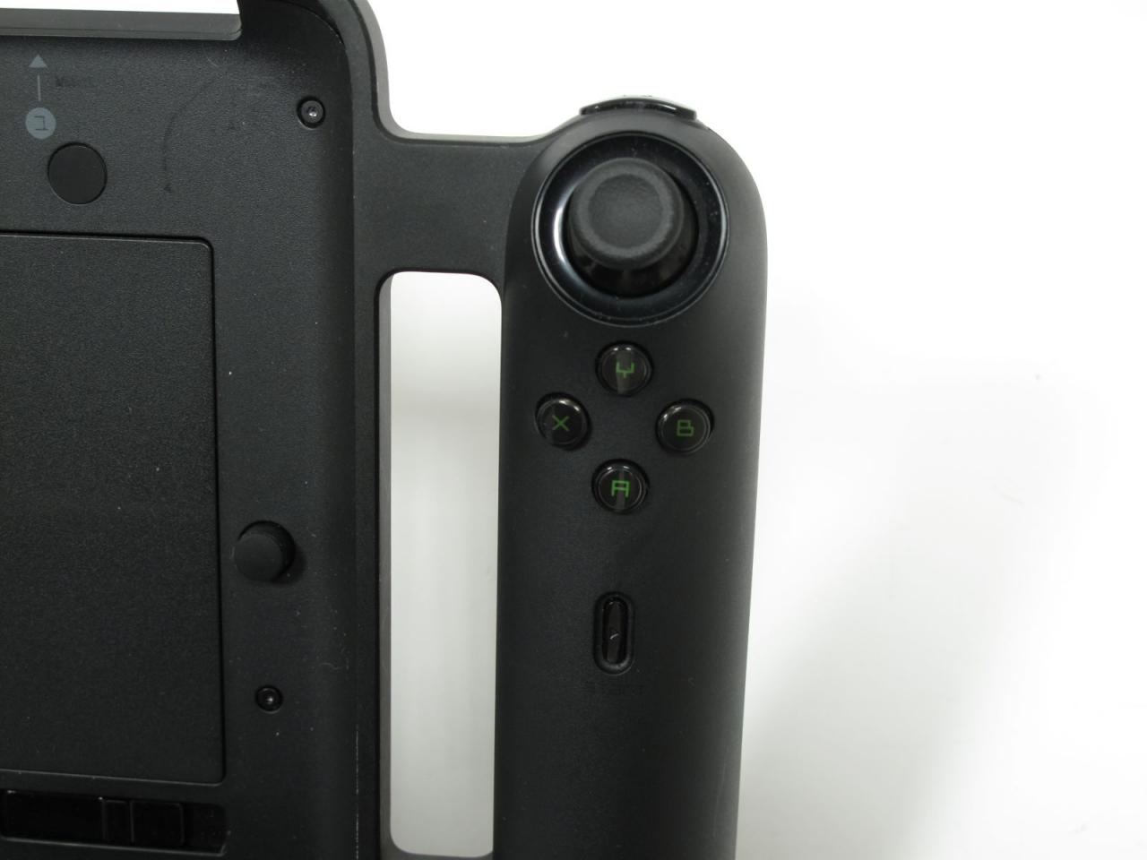 [25/06/2013] Razer Edge Test: Was kann das Gaming-Tablet für gut Betuchte? (13)