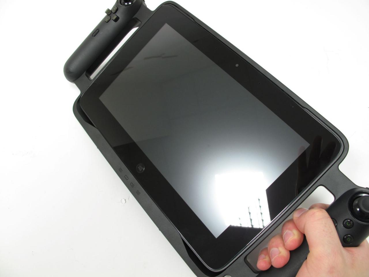 [25/06/2013] Razer Edge Test: Was kann das Gaming-Tablet für gut Betuchte? (17)