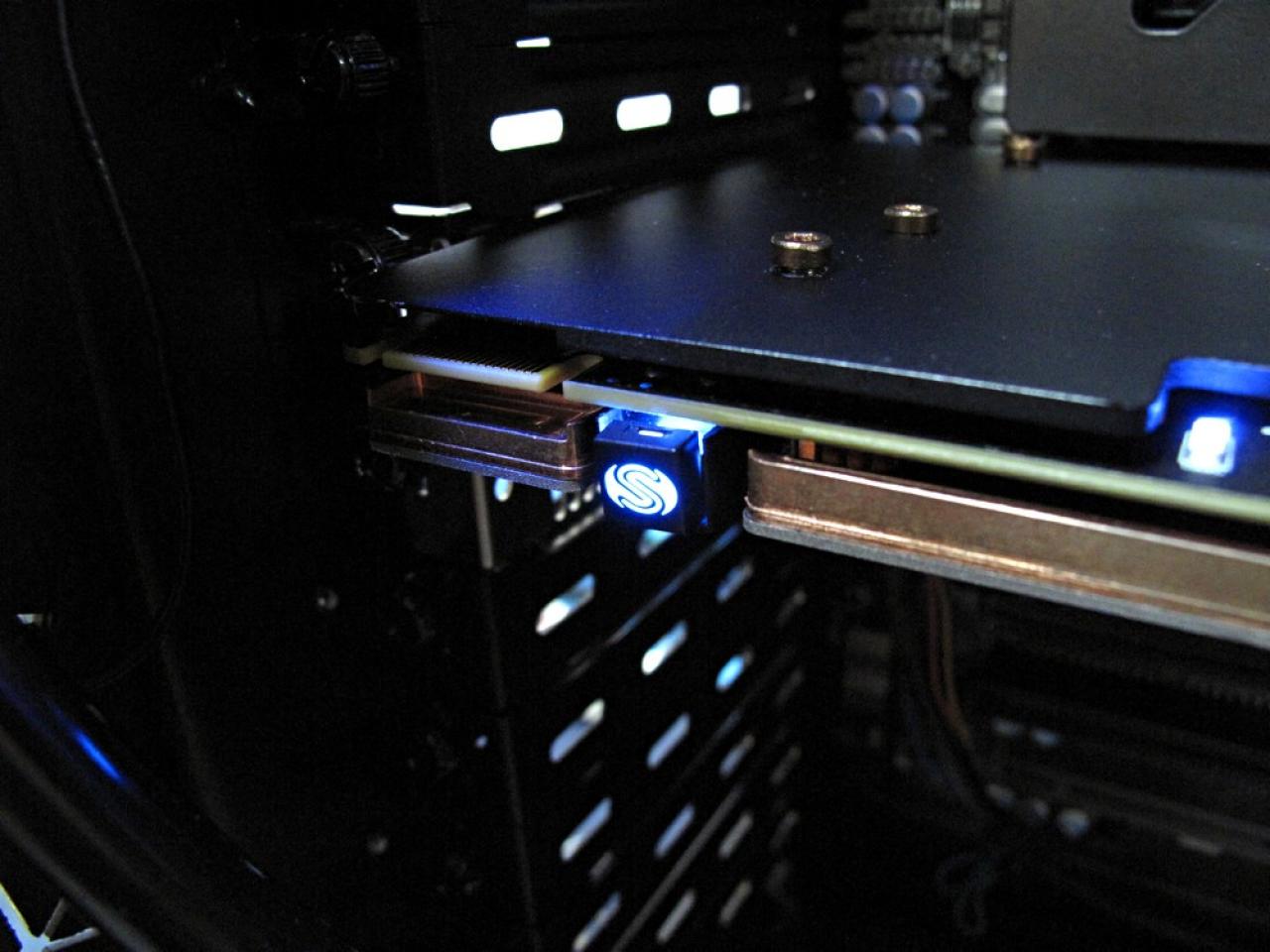 [05/06/2013] Sapphire Atomic HD 7990 und Powercolor HD 7870 Devil (7)