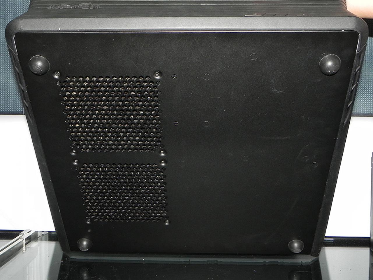 [09/06/2013] Silverstone Raven: Bilder eines Mini-ITX-Gehäuses aufgetaucht (5)