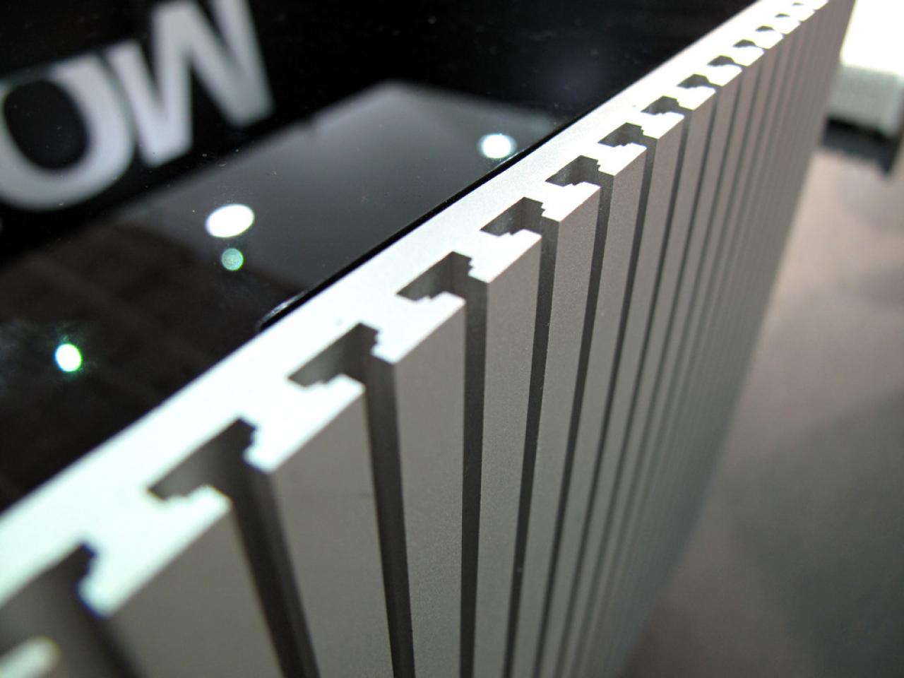 [04/06/2013] Streacom: Passives Würfel-Gehäuse für den Designer-HTPC (1)