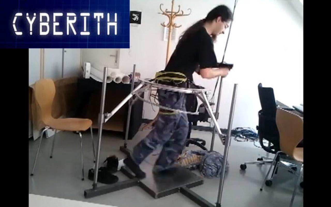 [28/06/2013] Projekt Cyberith Virtualizer: System zur Bewegungserkennung