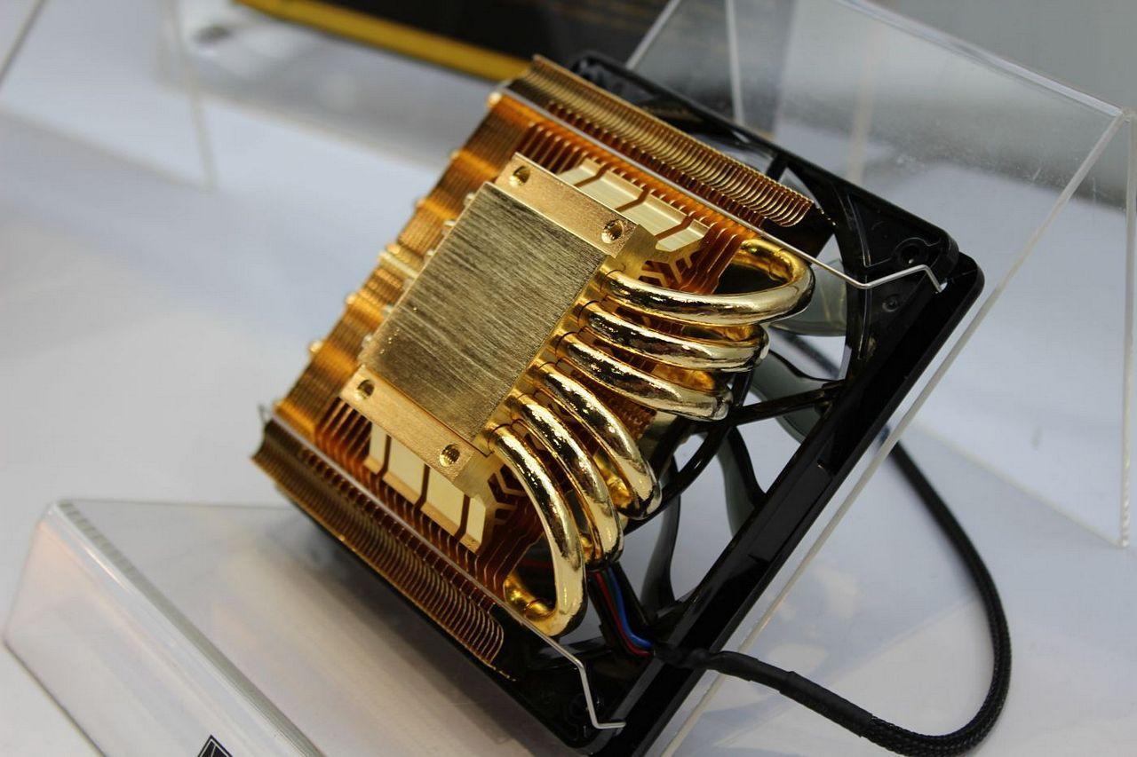 [06/06/2013] Messestand von ID Cooling