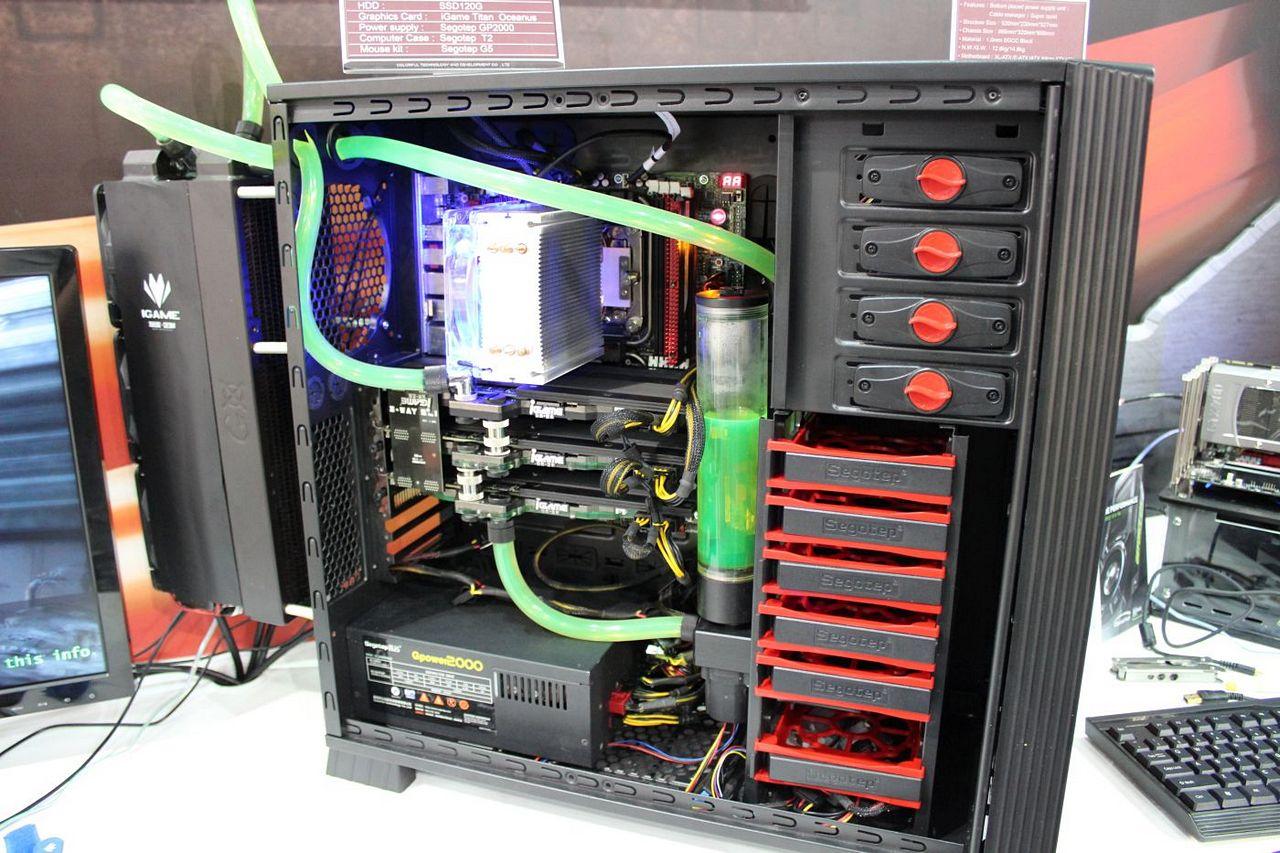 [06/06/2013] PC am Colorful-Messestand
