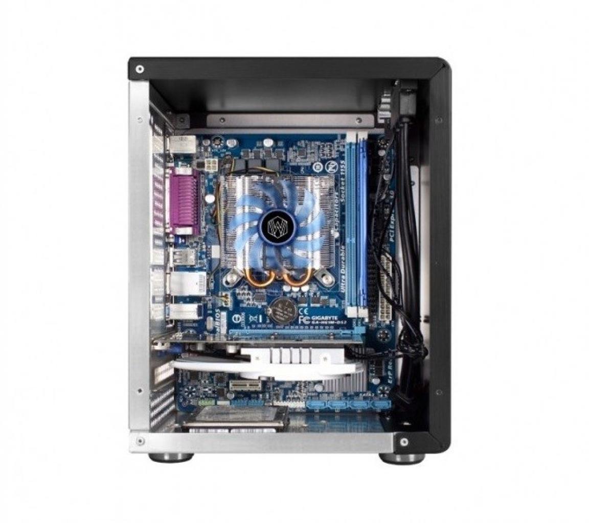 [30/07/2013] Cubitek Mini Center: Neues HTPC-Gehäuse aus Aluminium in den beiden Farben schwarz und silber vorgestellt (11)