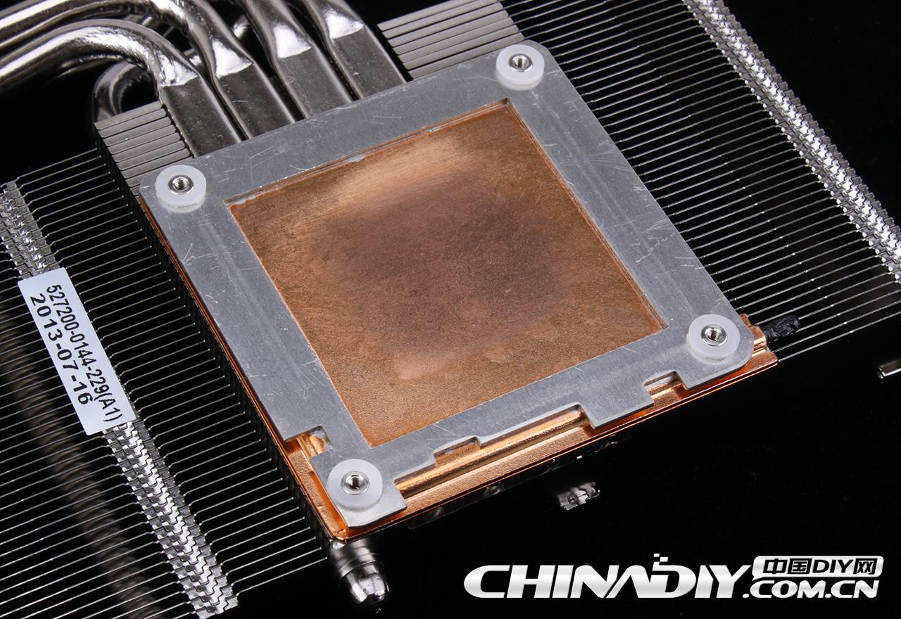 [26/07/2013] Galaxy präsentiert GTX 780 HOF Beast - weißes PCB, zusätzliche Platine für Spannungsversorgung (13)