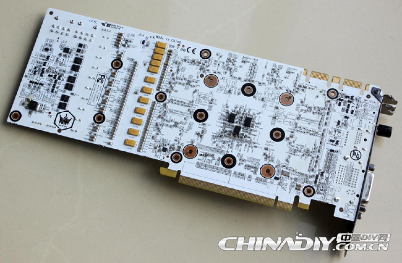 [08/07/2013] Galaxy Geforce GTX 780 Hall of Fame: Hersteller stellt abgespeckte Titan mit weißem PCB vor (1)