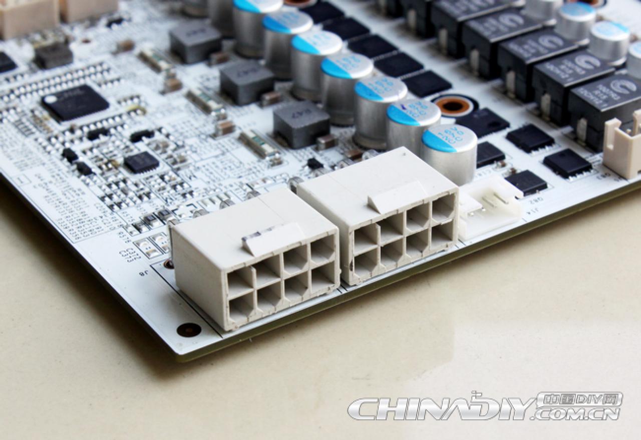 [08/07/2013] Galaxy Geforce GTX 780 Hall of Fame: Hersteller stellt abgespeckte Titan mit weißem PCB vor (3)