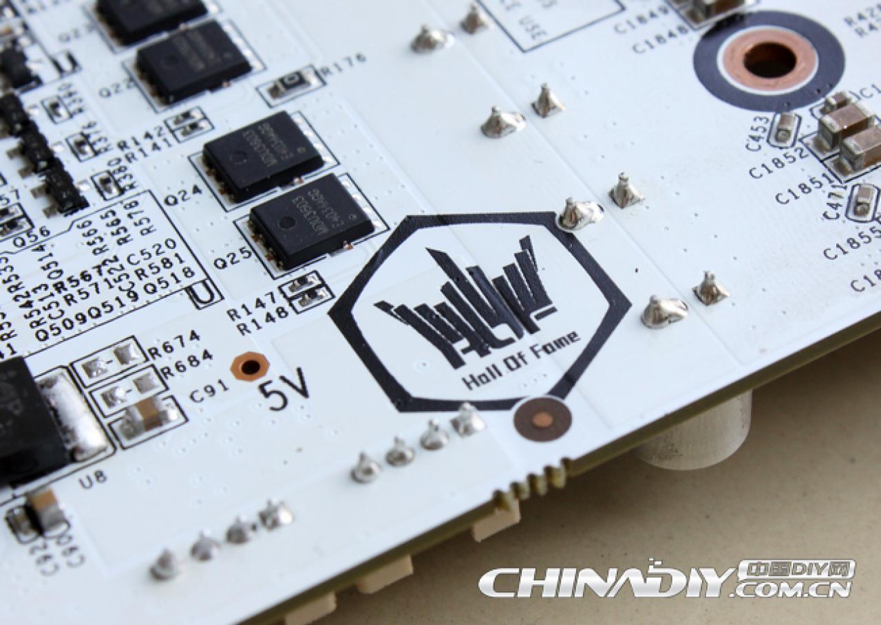 [08/07/2013] Galaxy Geforce GTX 780 Hall of Fame: Hersteller stellt abgespeckte Titan mit weißem PCB vor (5)
