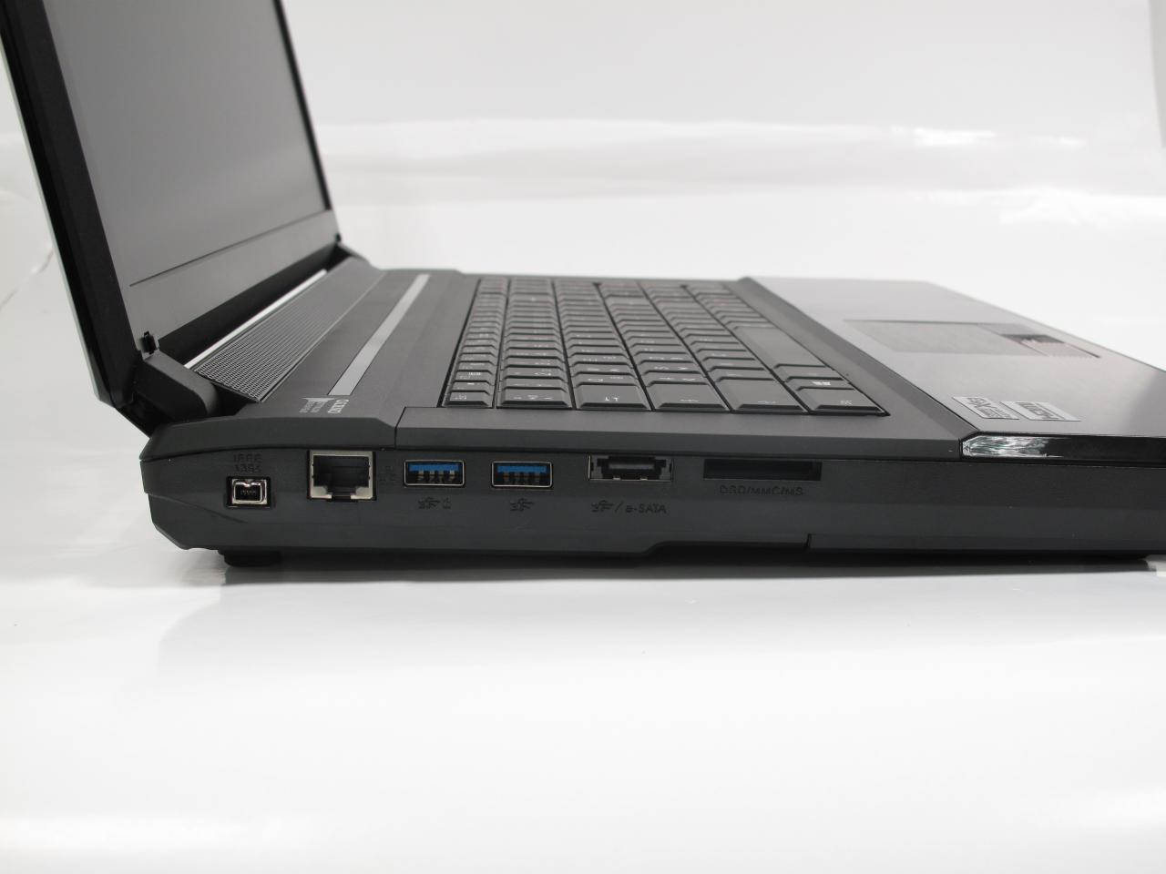 [30/07/2013] Nexoc G730 im Test: Härtetest für die mobile Radeon-GPU (10)
