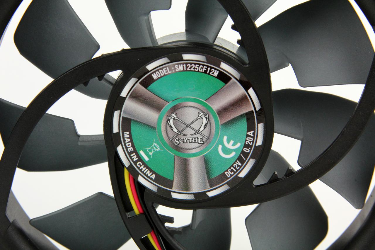 [31/07/2013] Scythe Grand Flex 120 1600