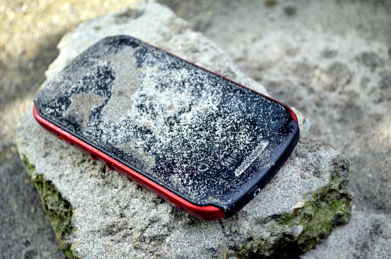 [03/07/2013] Extrem-Test: Outdoor-Smartphone Galaxy Xcover 2 (2)