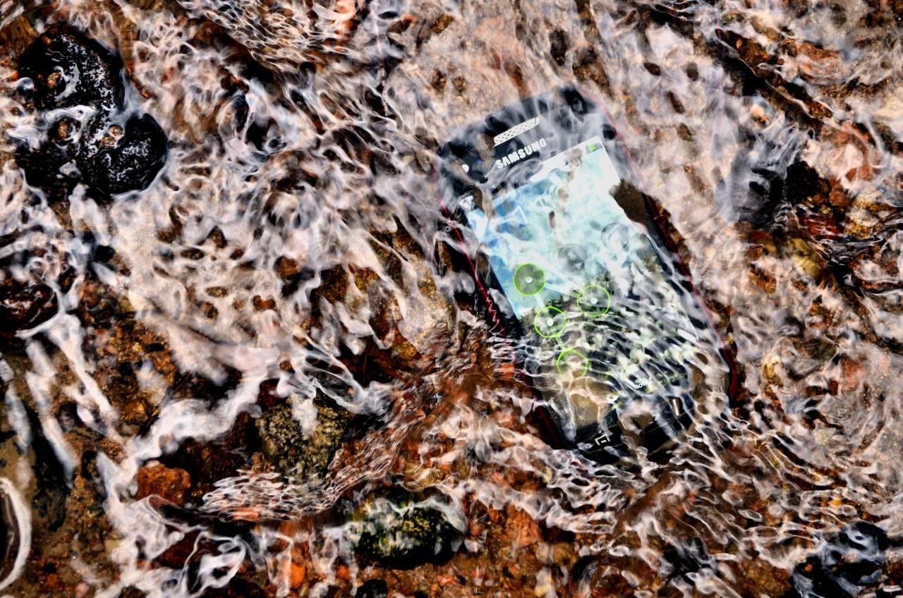 [03/07/2013] Extrem-Test: Outdoor-Smartphone Galaxy Xcover 2 (16)