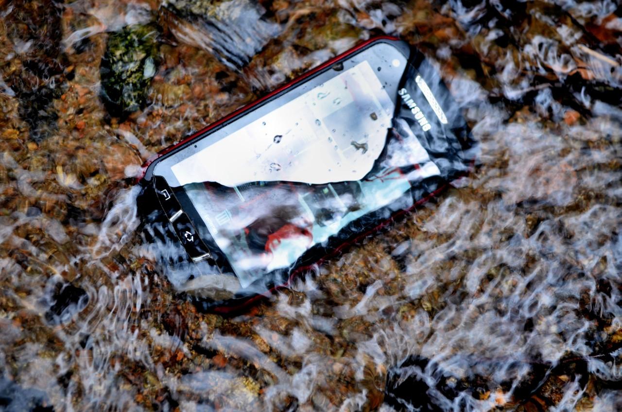 [03/07/2013] Extrem-Test: Outdoor-Smartphone Galaxy Xcover 2 (19)